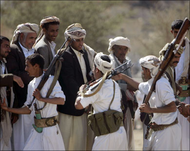 خلاف بين قبيلتين يمنيتين حول حراسة أنبوب الغاز  تودي بحياة 9 قتلى