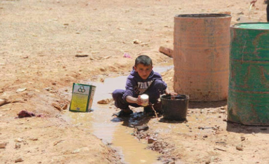 مع انعدام مقومات الحياة..وفاة طفلين بالركبان