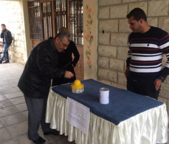 كلية الشوبك الجامعية تنظم حملة لجمع التبرعات للشعب الفلسطيني