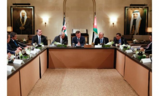 الملك: القضاء خط أحمر الملك: القضاء خط أحمر