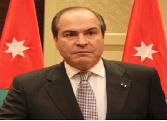 رئيس الوزراء يصل الى القاهرة رئيس الوزراء يصل الى القاهرة
