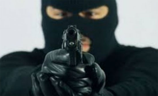 سطو مسلح على مكتب بريد صويلح.. وسرقة أكثر من 20 الف دينار