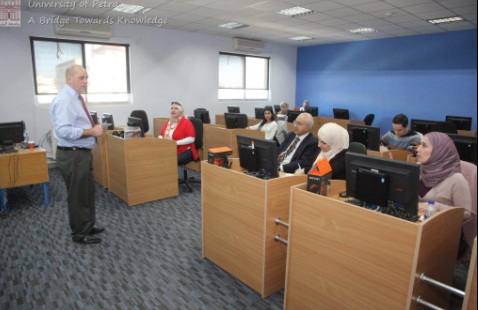 جامعة البترا تأسس مختبرين حديثين للترجمة في كلية الآداب والعلوم جامعة البترا تأسس مختبرين حديثين للترجمة في كلية الآداب والعلوم