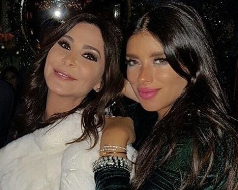 بالصور.. صديقة إليسا سرقت قلب أشهر لاعب كرة قدم في العالم!! بالصور.. صديقة إليسا سرقت قلب أشهر لاعب كرة قدم في العالم!!