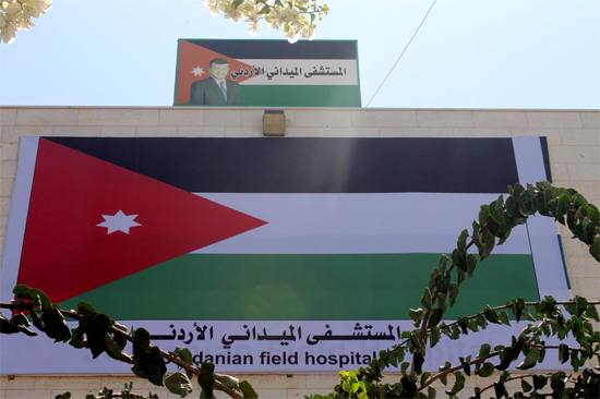 وصول قافلة تزويد المستشفى الميداني الاردني غزة 42 الى غزة وصول قافلة تزويد المستشفى الميداني الاردني غزة 42 الى غزة