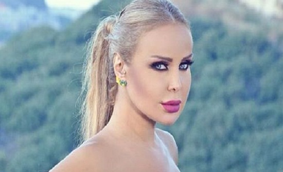 شاهد.. رولا سعد تكشف سبب كرهها لأمها :” لا أجد الفرصة لكي أحبها”.. ولا أعرف أي شئ عن الأمومة شاهد.. رولا سعد تكشف سبب كرهها لأمها :” لا أجد الفرصة لكي أحبها”.. ولا أعرف أي شئ عن الأمومة