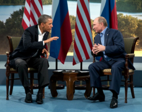 اوباما يحذر روسيا بالعزلة وبوتين يدعوه لمنع اراقة الدماء باوكرانيا