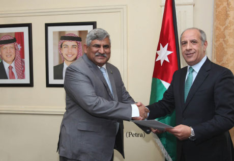 "الخارجية" تتسلم نسخة من أوراق اعتماد سفير باكستان