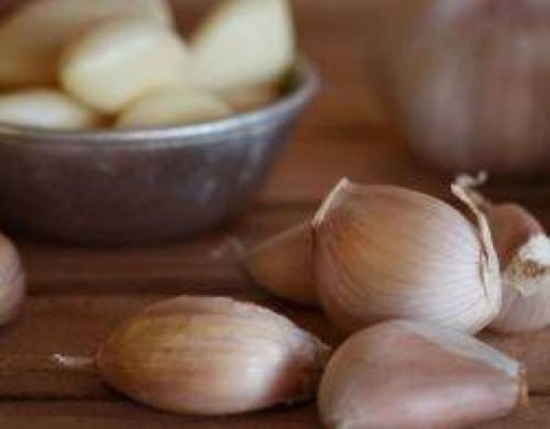 ما هي العلاقة بين الثوم والضغط؟! ما هي العلاقة بين الثوم والضغط؟!