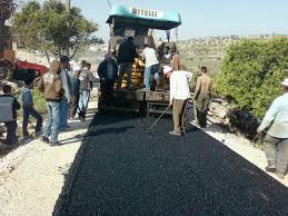 تعبيد شوارع في مخيم اربد بقيمة 200 الف دينار