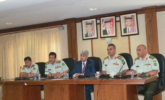 برنامج حوار استراتيجي لتعزيز مفاهيم الامن الوطني بالزرقاء برنامج حوار استراتيجي لتعزيز مفاهيم الامن الوطني بالزرقاء