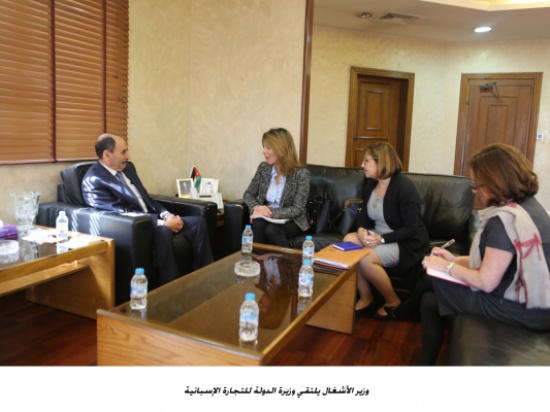 وزير الأشغال يلتقي وزيرة الدولة للتجارة الإسبانية وزير الأشغال يلتقي وزيرة الدولة للتجارة الإسبانية