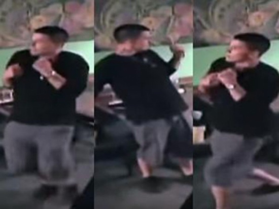 شاهد.. لص يدخل في وصلة رقص بعد سرقة محفظة امرأة