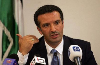 الزبن يستقبل قائد القوات الخاصة البريطانية الزبن يستقبل قائد القوات الخاصة البريطانية