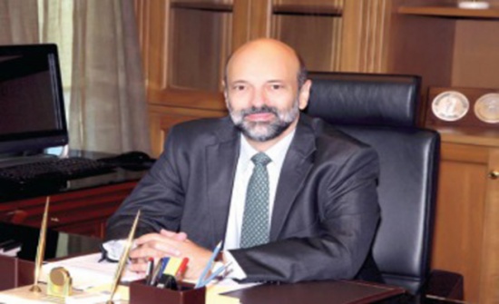 حكومة الرزاز تنظر غدا الاحد الرد من النواب