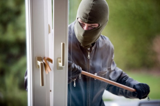 سرقة 25 الف دينار من بحريني في الزرقاء سرقة 25 الف دينار من بحريني في الزرقاء