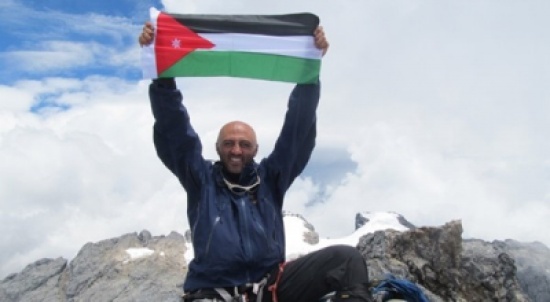 البطل الاردني مصطفى سلامة يتطلع ان يكون رائد الفضاء عام 2020