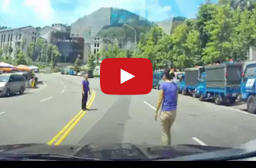 فيديو طريف : الخطة لم تسر كما خطط لها هاذان المحتالان