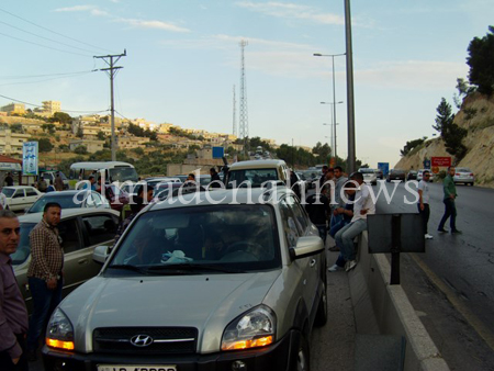 اصابتان في اصطدام 7 سيارات بعمان