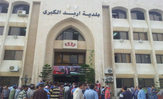 دورة جمع النفايات في اربد تعود لسابق عهدها دورة جمع النفايات في اربد تعود لسابق عهدها