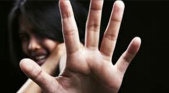 مغربي يشوه وجه زوجته لرفضها العودة إليه مغربي يشوه وجه زوجته لرفضها العودة إليه