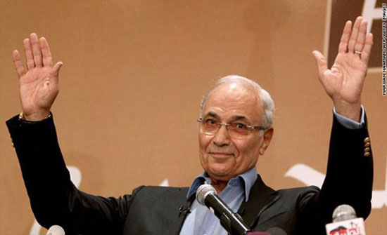 شفيق يغادر الإمارات خلال أيام متوجها لباريس ومنها لمصر شفيق يغادر الإمارات خلال أيام متوجها لباريس ومنها لمصر