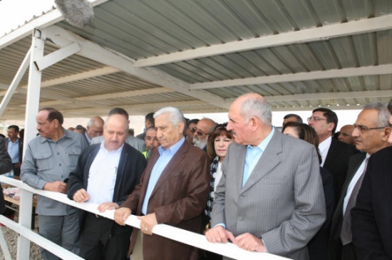النسور يدعو الاردنيين للتلاحم وعدم الانشغال بالأمور الصغيرة النسور يدعو الاردنيين للتلاحم وعدم الانشغال بالأمور الصغيرة