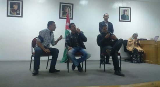 عرض مسرحي في كلية الأميرة رحمة الجامعية