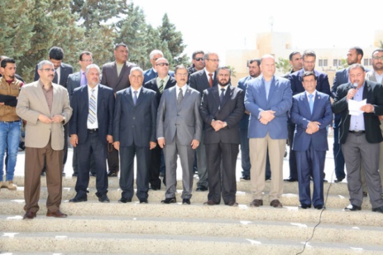 مؤتة: وقفة تضامنية تحيةً لأجهزتنا الأمنية وروح الشهيد الزيود