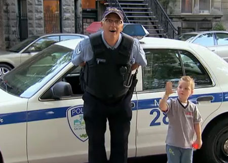 شرطي غريب الأطوار