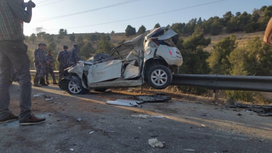 وفاة خمسيني وإصابة ابنته العشرينية بحادث مروع في مادبا