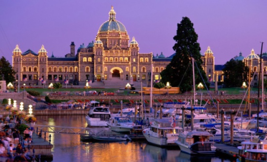 الكنديون يرون أن طالبي اللجوء الذين يعبرون بطريقة غير شرعية لايشكلون خطرا