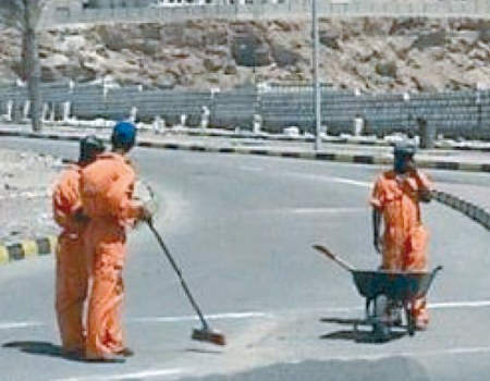 مرج الحمام تكرم عمال النظافة بمناسبة يوم العمال مرج الحمام تكرم عمال النظافة بمناسبة يوم العمال
