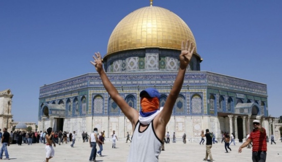 المملكة تتابع جهودها السياسية والدبلوماسية لوقف التصعيد في القدس المملكة تتابع جهودها السياسية والدبلوماسية لوقف التصعيد في القدس