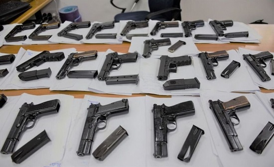 ضبط 83 شخصا في حملة أمنية ضد الاسلحة غير المرخصة ضبط 83 شخصا في حملة أمنية ضد الاسلحة غير المرخصة