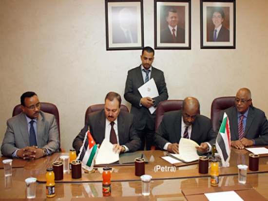 الاردن والسودان يوقعان برنامجا للتعاون في مجال التعليم العالي الاردن والسودان يوقعان برنامجا للتعاون في مجال التعليم العالي