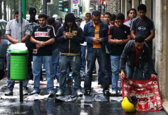 ايطاليا: مسيرتان سلميتان للمسلمين رفضا للعنف باسم الدين