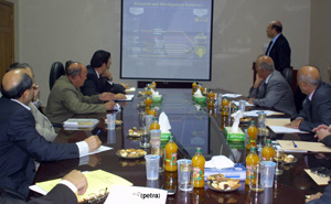 الطاقة النيابية تستمع لشرح حول مشروع الصخر الزيتي