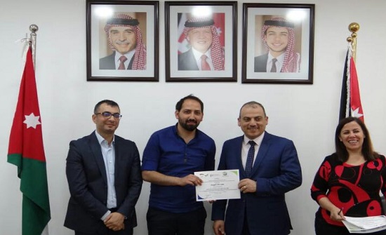 تخريج دورة بمركز "البحوث الزراعية" حول تحقيق أهداف التنمية المستدامة تخريج دورة بمركز "البحوث الزراعية" حول تحقيق أهداف التنمية المستدامة