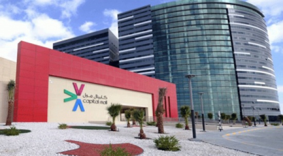 باكستاني يعتدي على زوجته بساطور بمول في أبوظبي باكستاني يعتدي على زوجته بساطور بمول في أبوظبي
