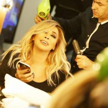 نوال الزغبي: "أحط نفسك بالذين يجعلونك سعيدا" نوال الزغبي: "أحط نفسك بالذين يجعلونك سعيدا"