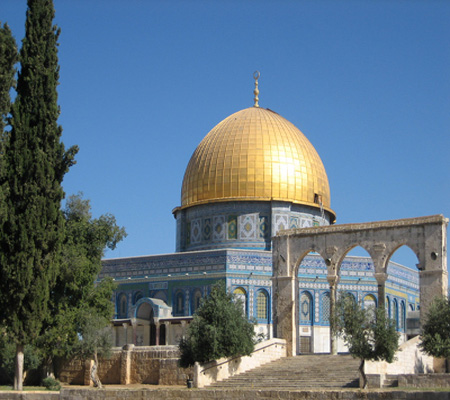 الشيخ صبري يطلع السفير السرحان على اعتداءات الاحتلال ومستوطنيه في القدس الشيخ صبري يطلع السفير السرحان على اعتداءات الاحتلال ومستوطنيه في القدس