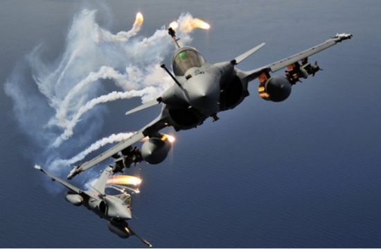 أول ضربة جوية فرنسية على منطقة تكريت في العراق