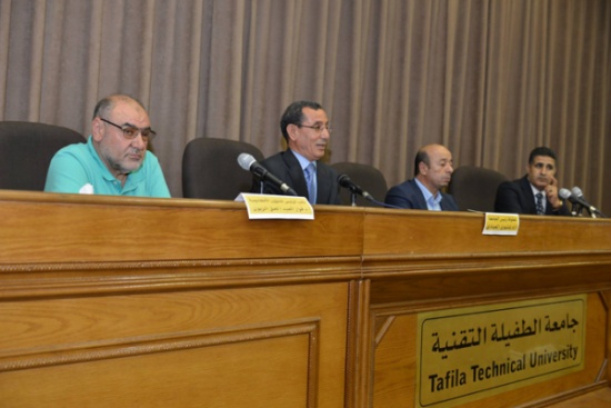 رئيس جامعة الطفيلة التقنية يلتقي الطلبة الجدد رئيس جامعة الطفيلة التقنية يلتقي الطلبة الجدد