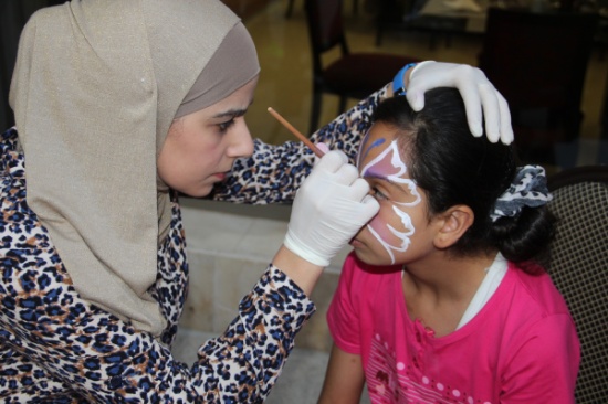 "المهندسات الأردنيات" تنظم افطارا لأيتام مركز قوافل الخير