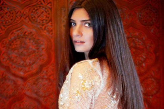 الممثلة التركية الشهيرة بلميس: أنا مسلمة وإسمي مشتق من سورة التوبة