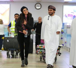 «شاهد» ماذا تفعل الإعلامية الأردنية “علا الفارس” في سلطنة عُمان!؟! «شاهد» ماذا تفعل الإعلامية الأردنية “علا الفارس” في سلطنة عُمان!؟!