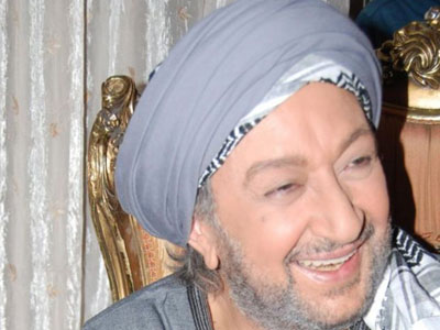 نور الشريف يعود إلى التلفزيون بعد تجاوز أزمته الصحية