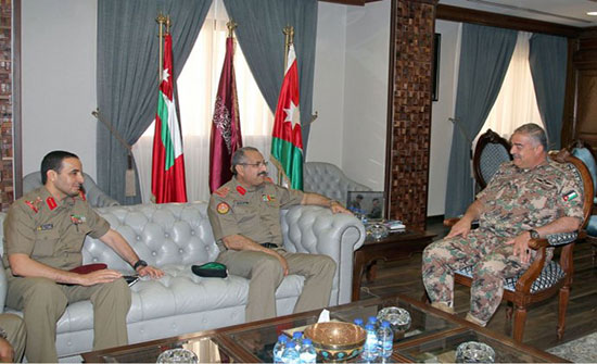 فريحات يستقبل وفداً عسكرياً كويتياً