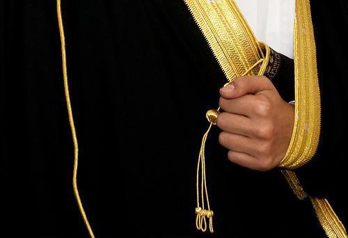 خلاف على شعر العريس يتسبب بطلاق ومشاجرة مع أهل العروس أثناء حفل زفاف خلاف على شعر العريس يتسبب بطلاق ومشاجرة مع أهل العروس أثناء حفل زفاف